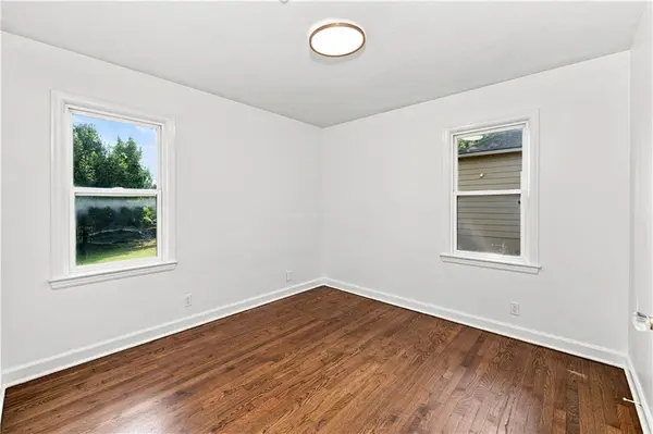 7533 Marty ST, Overland Park, KS 66204