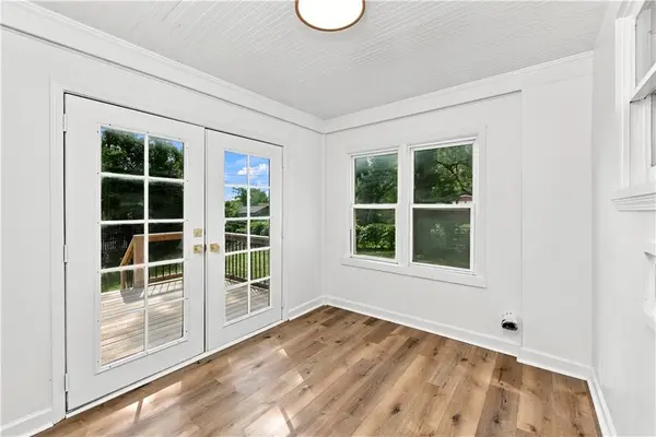 7533 Marty ST, Overland Park, KS 66204