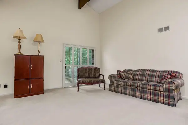16601 W 133rd ST, Olathe, KS 66062
