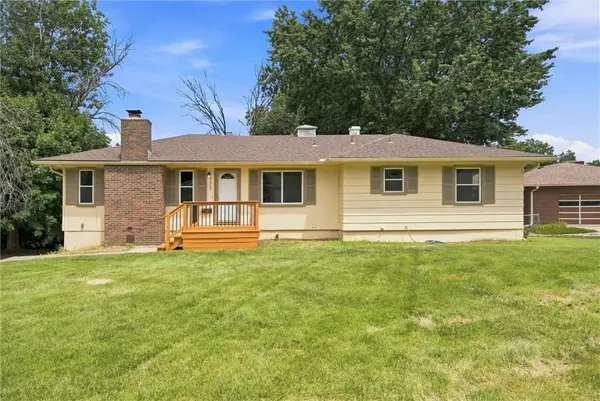 9050 E 84th ST, Kansas City, MO 64138