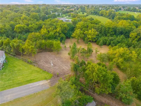 NW Sage AVE, Parkville, MO 64152