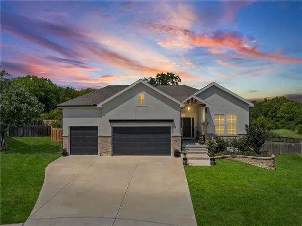 14178 S Pickering ST, Olathe, KS 66061