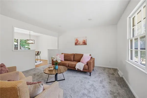 8815 N Grand AVE, Kansas City, MO 64155