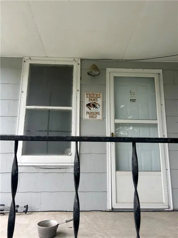 1221 Prospect AVE, St Joseph, MO 64505