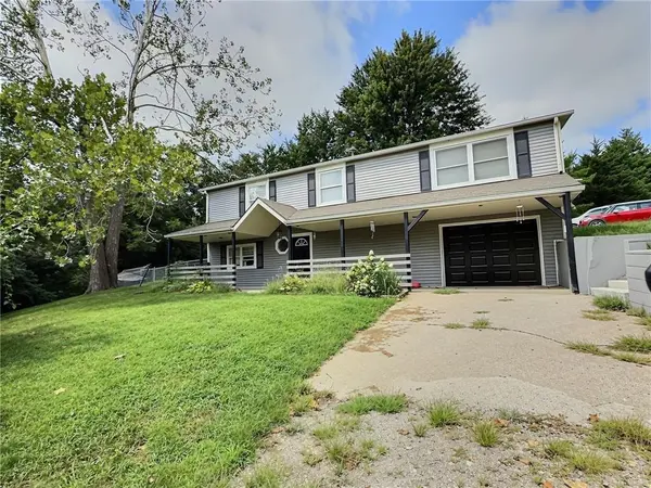 31793 Darin LN, Excelsior Springs, MO 64024