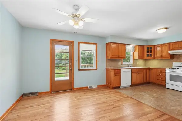 6716 Corrington AVE, Kansas City, MO 64133