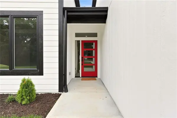 5705 Tauromee AVE, Kansas City, KS 66102