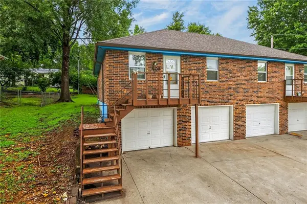 9408 E 83rd ST, Raytown, MO 64138