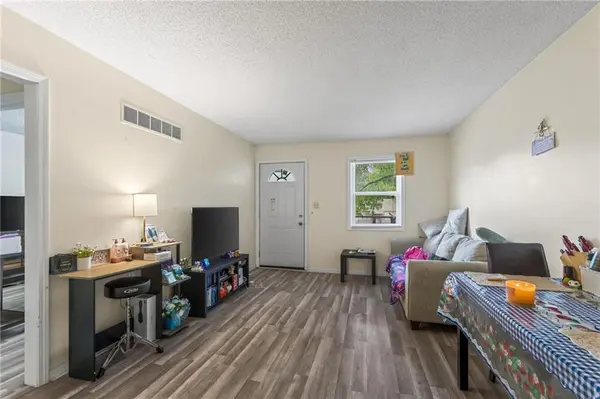 9408 E 83rd ST, Raytown, MO 64138