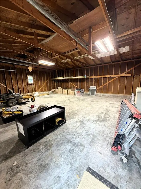 1017 Willett ST, Burlington, KS 66839