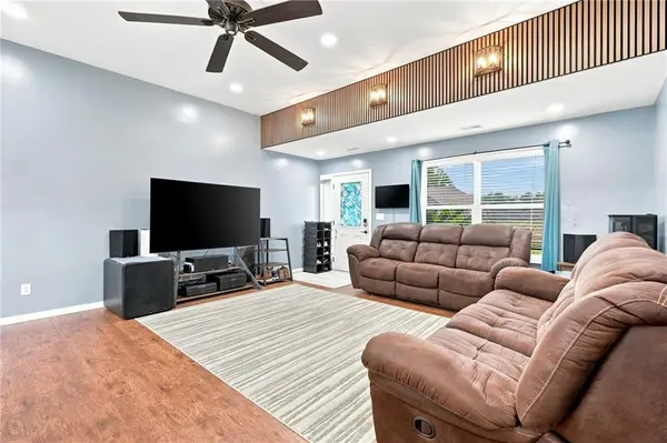 389 SE 971 RD, Knob Noster, MO 65336
