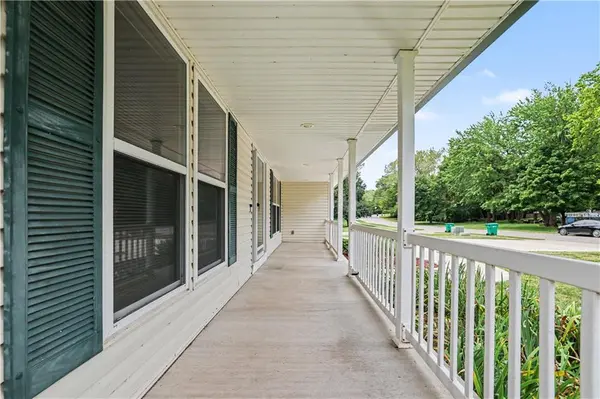 13835 Woodmont AVE, Bonner Springs, KS 66012