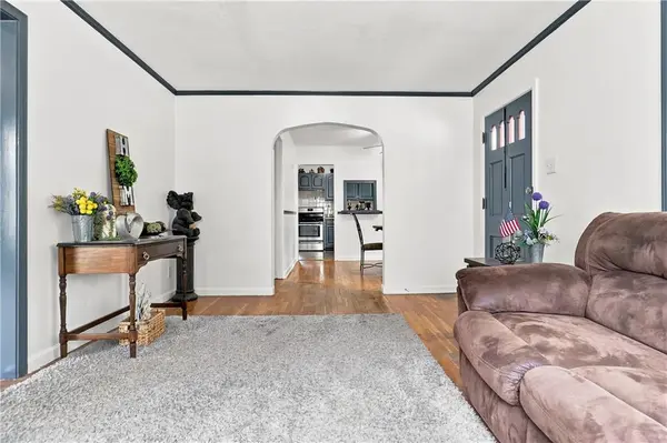 1429 Kingman ST, Leavenworth, KS 66048