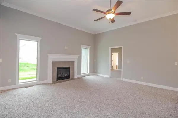 3316 NW 93rd ST, Kansas City, MO 64154