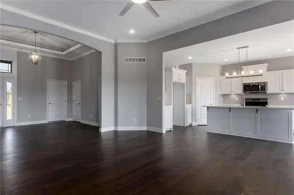 3327 NW 93rd ST, Kansas City, MO 64154