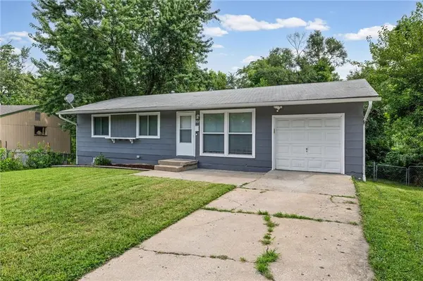 7612 E 51st TER, Kansas City, MO 64129