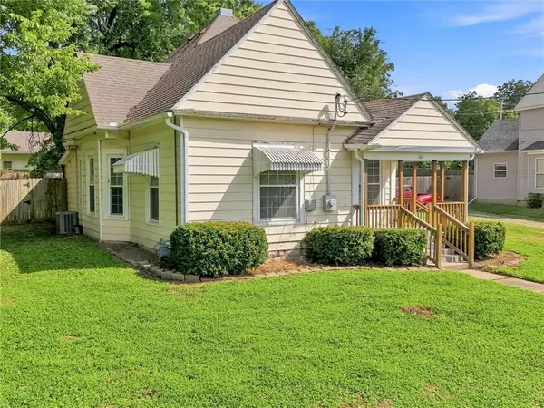 106 Grandview ST, Richmond, MO 64085