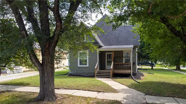 843 S Sycamore ST, Ottawa, KS 66067