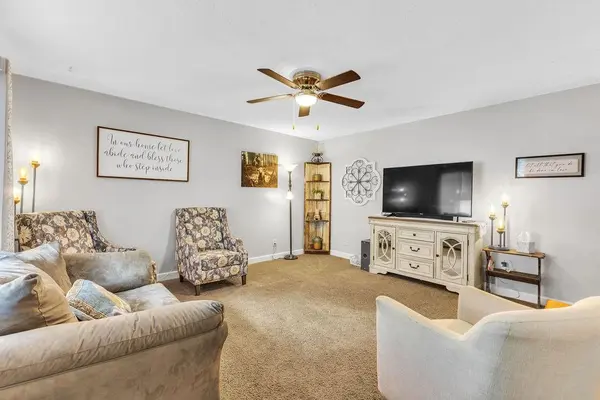 300 W Carla ST, Savannah, MO 64485