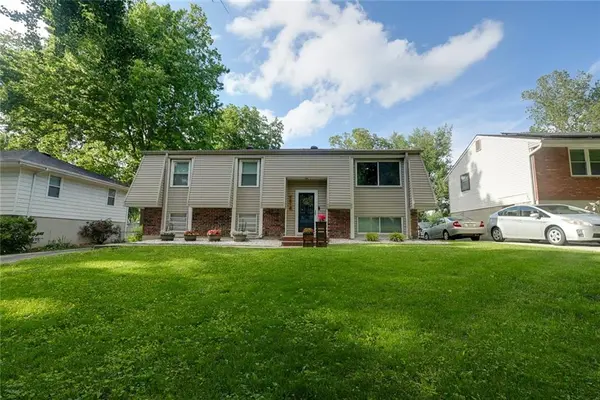 1616 NW 67th TER, Kansas City, MO 64118