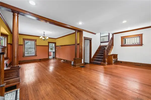 4111 Holly ST, Kansas City, MO 64111