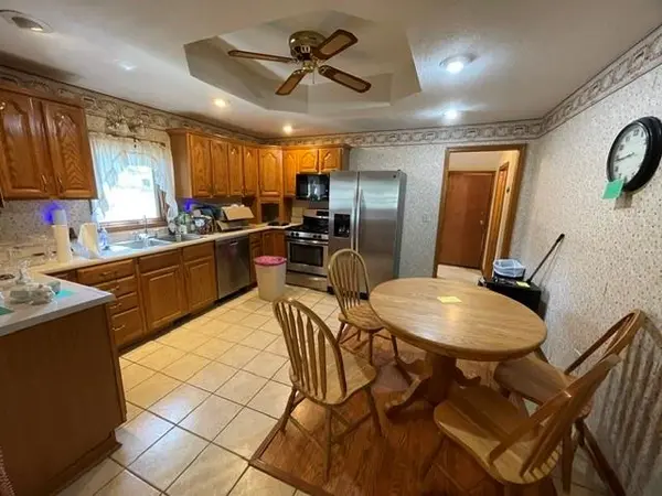 404 E Hector AVE, Arma, KS 66712