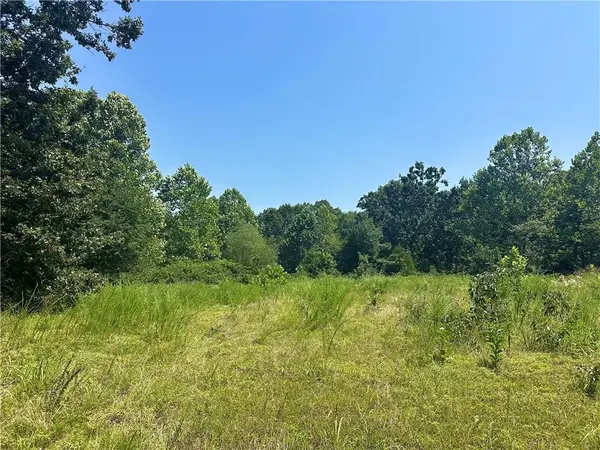 33001 Panther WAY, Cole Camp, MO 65325