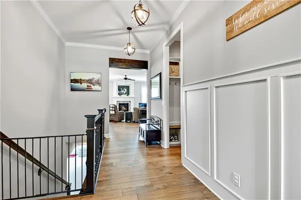 8003 W 166th TER, Overland Park, KS 66085