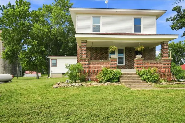 2407 Osborne TER, Ottawa, KS 66067