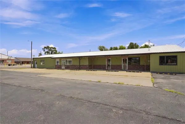 600 N Maple ST, Garnett, KS 66032