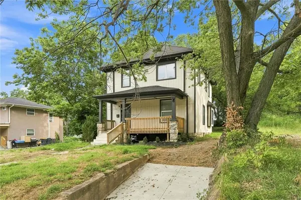 2130 E 24th ST, Kansas City, MO 64127