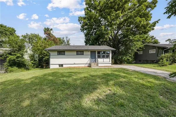 7408 E 49th TER, Kansas City, MO 64129