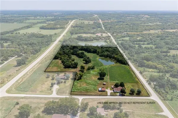 1255 245th ST, Fort Scott, KS 66701