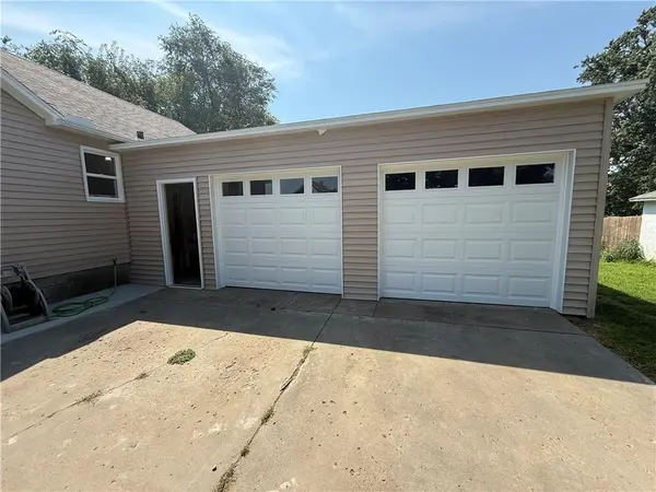 905 Miami ST, Hiawatha, KS 66434
