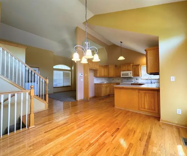 1301 Sawgrass DR, Grain Valley, MO 64029