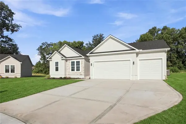 21063 W 225th ST, Spring Hill, KS 66083