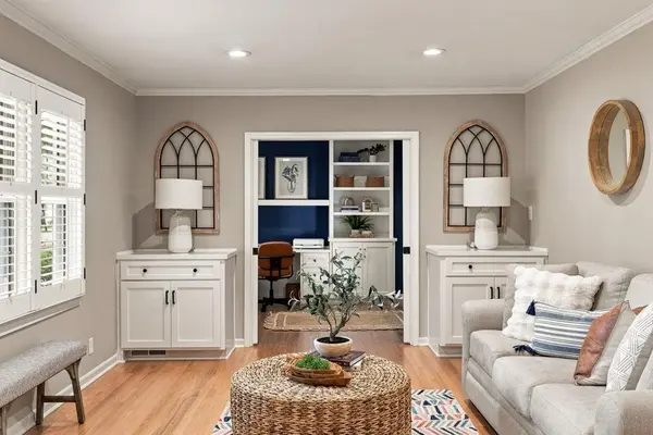 4020 W 96th ST, Overland Park, KS 66207