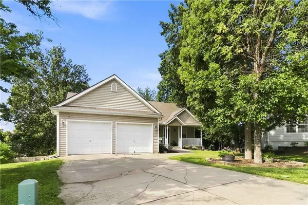 16915 E 41st TER #S, Independence, MO 64055
