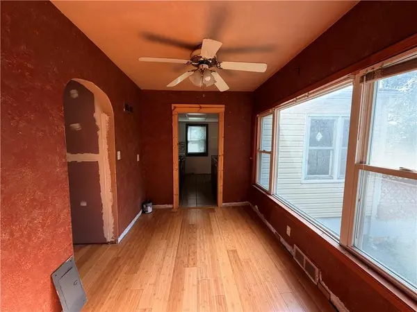 4004 Denton RD, Kansas City, MO 64133
