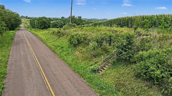 V HWY, Dearborn, MO 64439