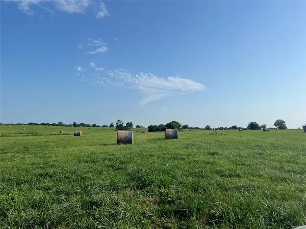 0002 W 311 ST, Louisburg, KS 66053