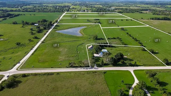 0001 W 311 ST, Louisburg, KS 66053