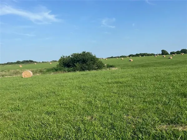 0003 Switzer RD, Louisburg, KS 66053