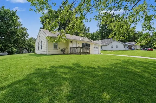1405 E 133rd ST, Grandview, MO 64030