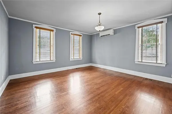 633 Main ST, Weston, MO 64098