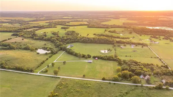 36920 Edgerton RD, Osawatomie, KS 66064