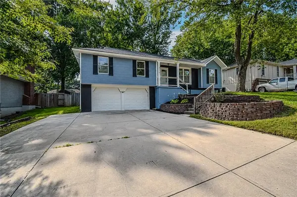 5210 S Mccoy ST, Independence, MO 64055