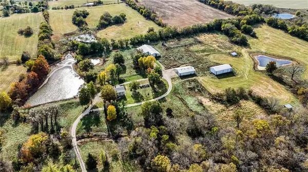 32703 S State Route 7 HWY, Creighton, MO 64739
