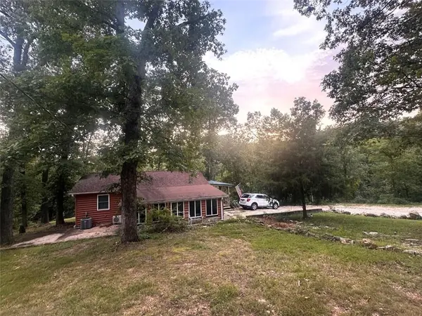 25438 Poplar DR, Barnett, MO 65011