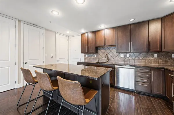 2940 Baltimore AVE #1303, Kansas City, MO 64108